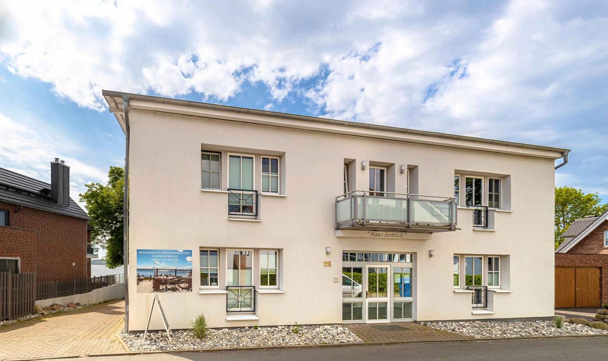 Haus Seeblick Mit 9 Wohnungen Alt Reddevitz Kültér fotó